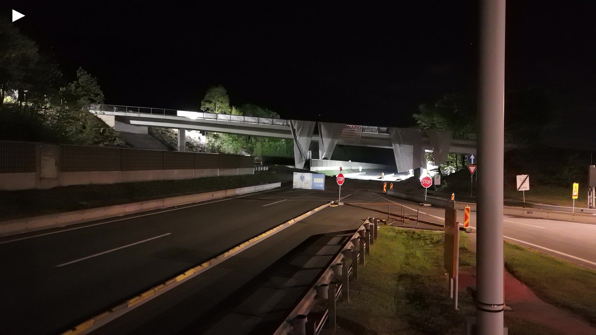 AA_EINSTURZ_Sprengung_Bruecke_4K_25fps.mp4