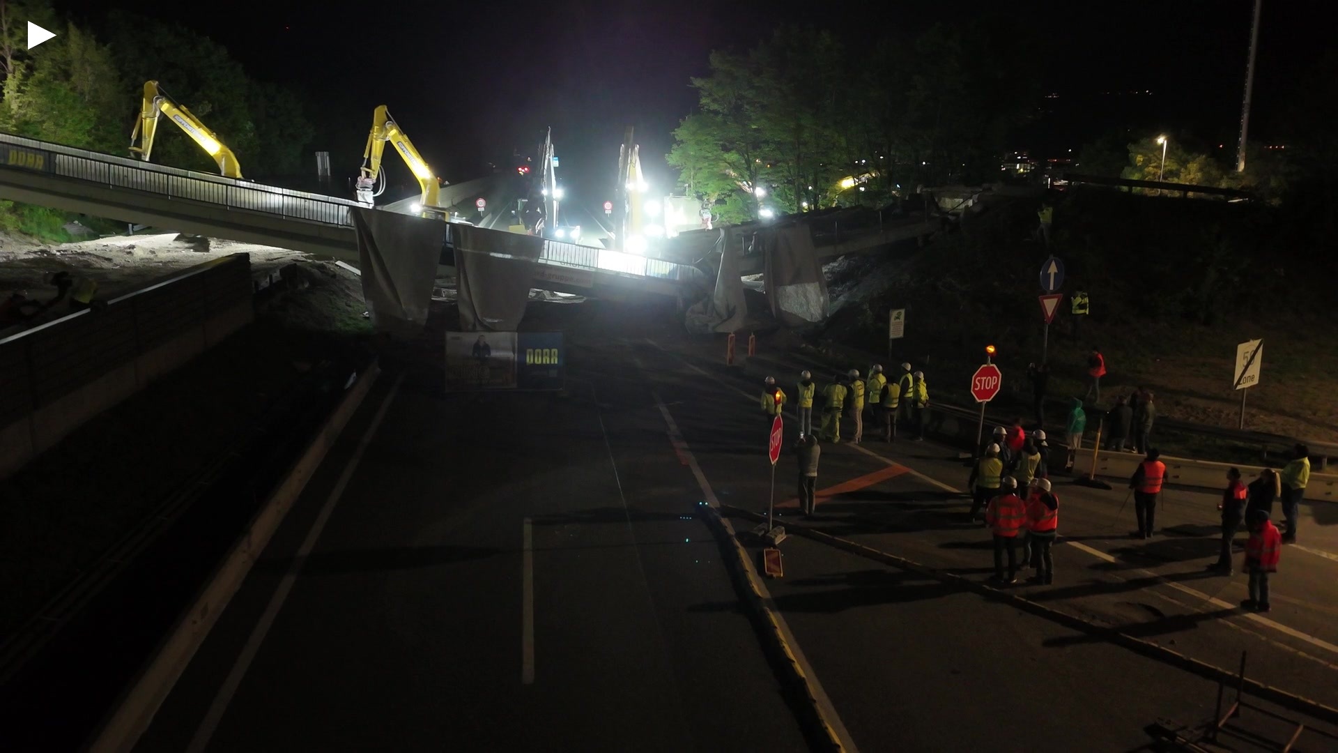 A_Bruecke_nach_Einsturz_0.MP4