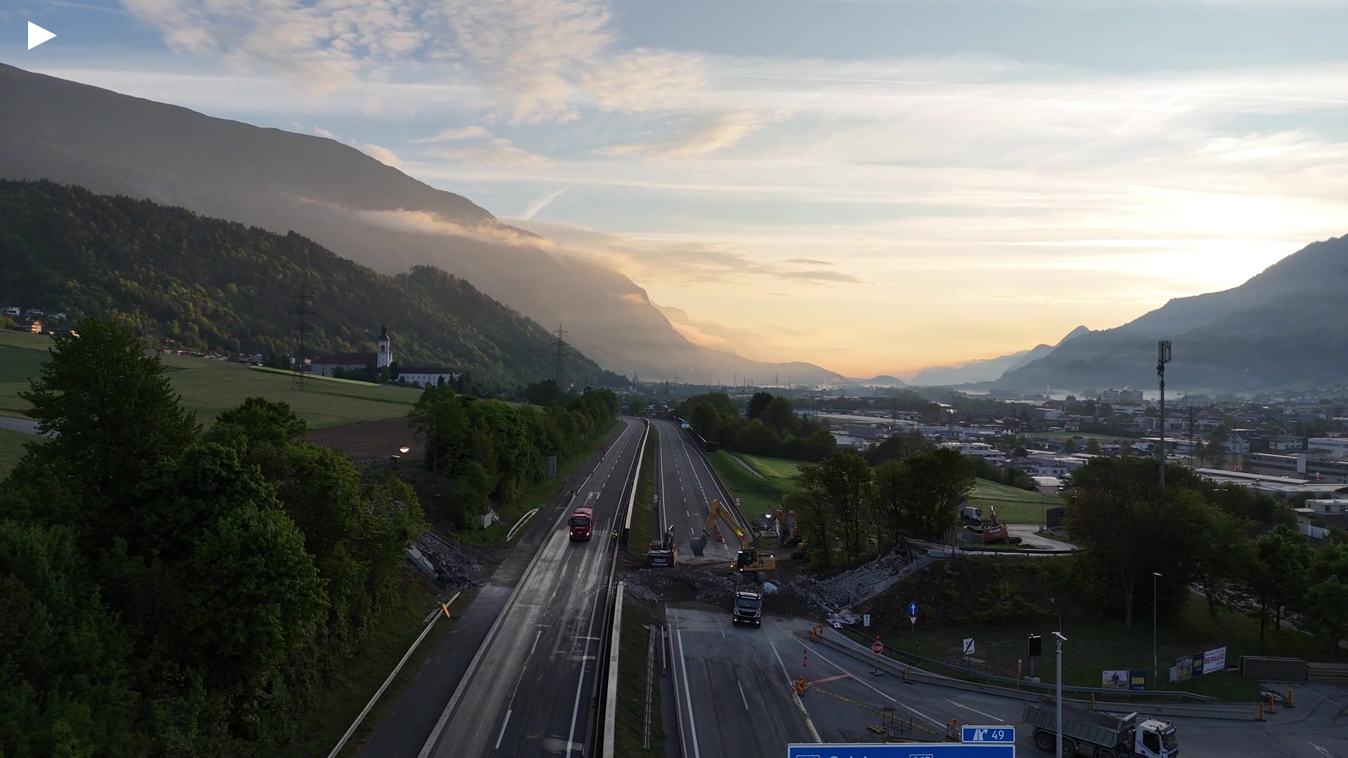 B_Aufraeumarbeiten_am_Morgen.MP4