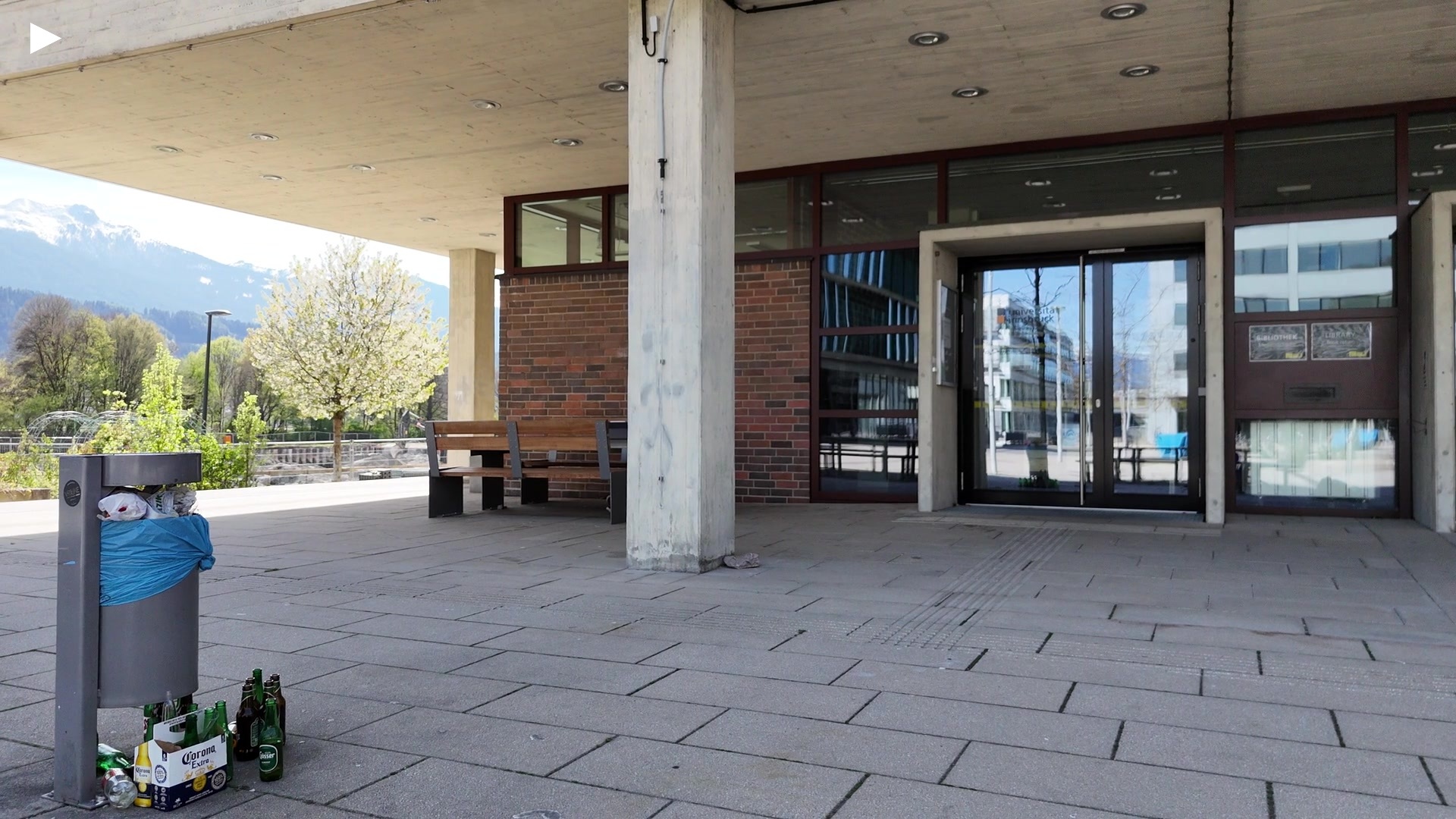 B_Vorplatz_pan_360deg.MP4