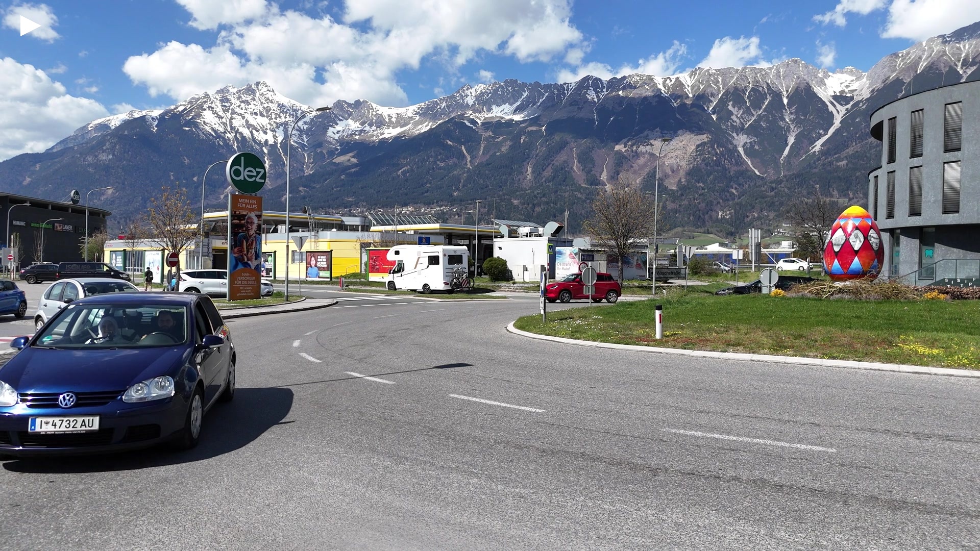 A_stationary_incl_rightmove.MP4