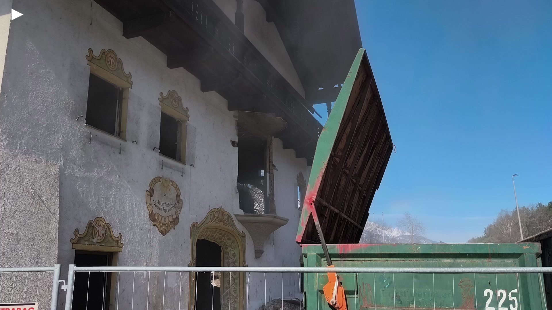 C_1_VID_20250402_161512.mp4