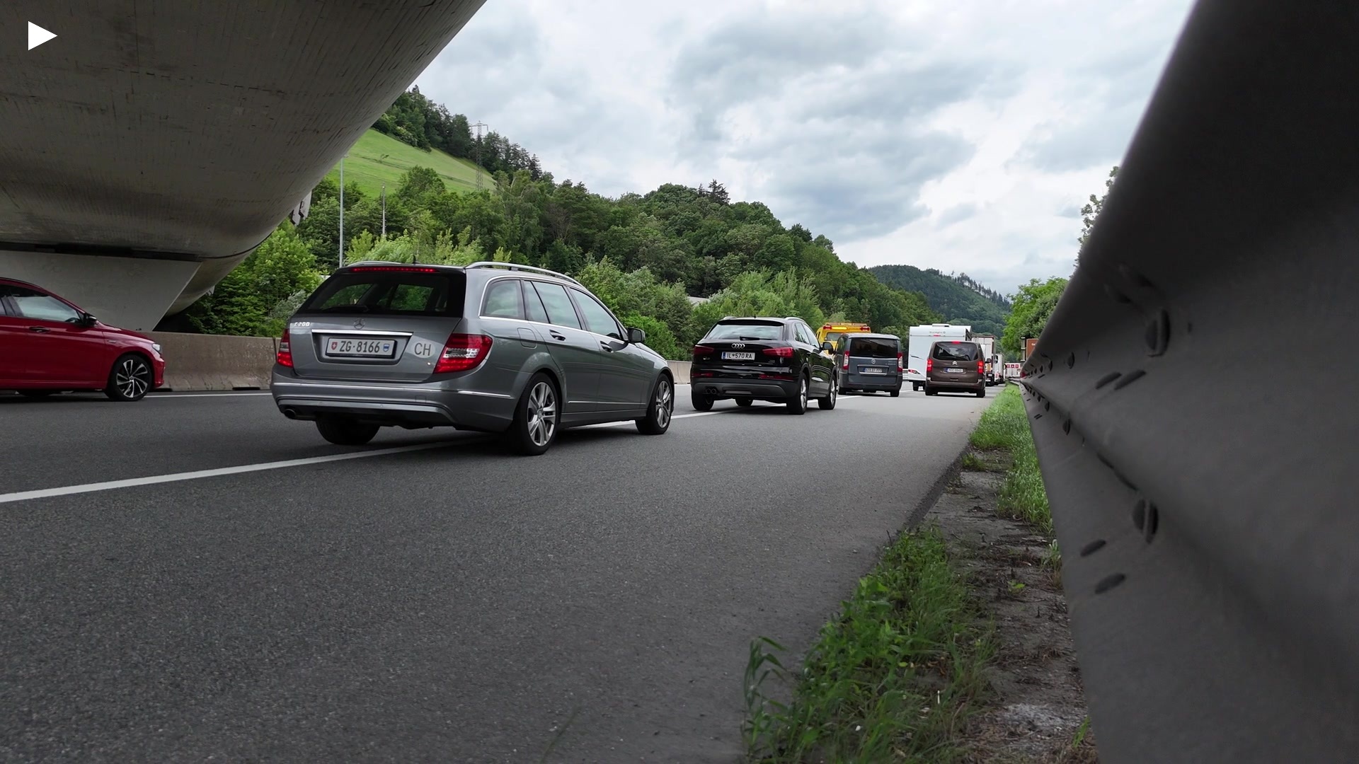 A_Stau_7_6_2025_tiefe_Ansicht.MP4