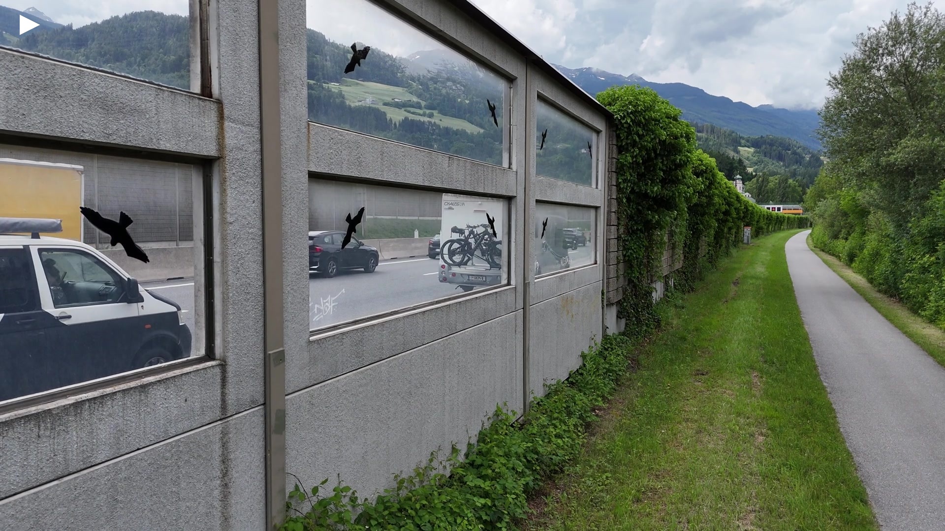 stau_fenster_laermschutzwand.mp4