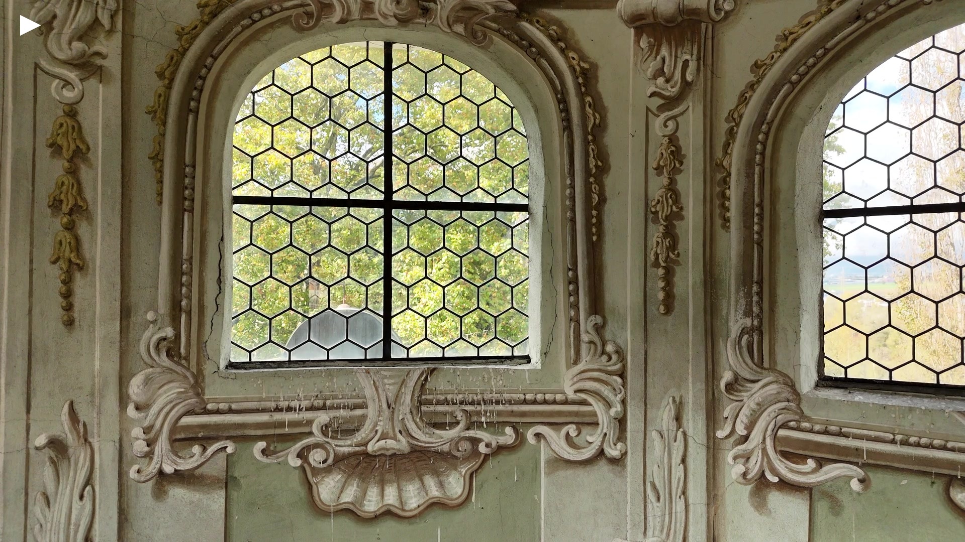 kuppel_fenster_slight_movement.MP4