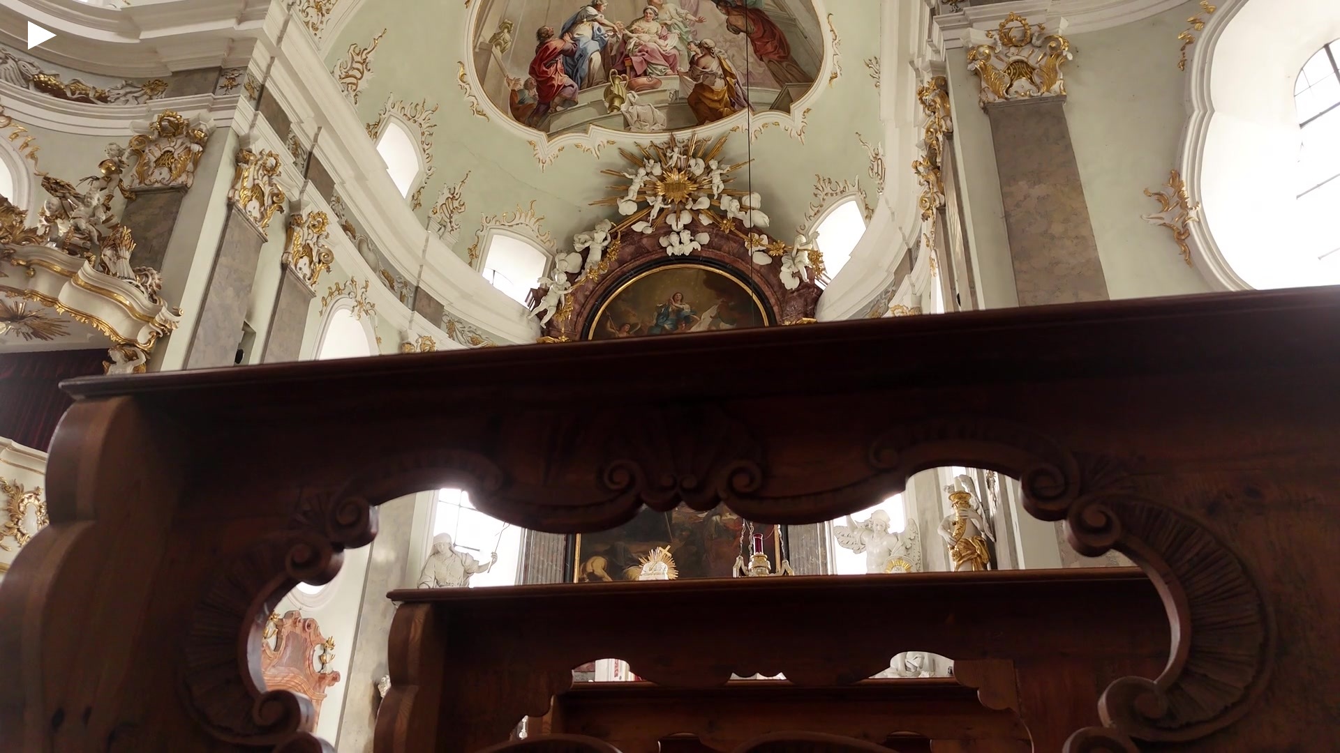 low_upschwenk_gemaelde.MP4