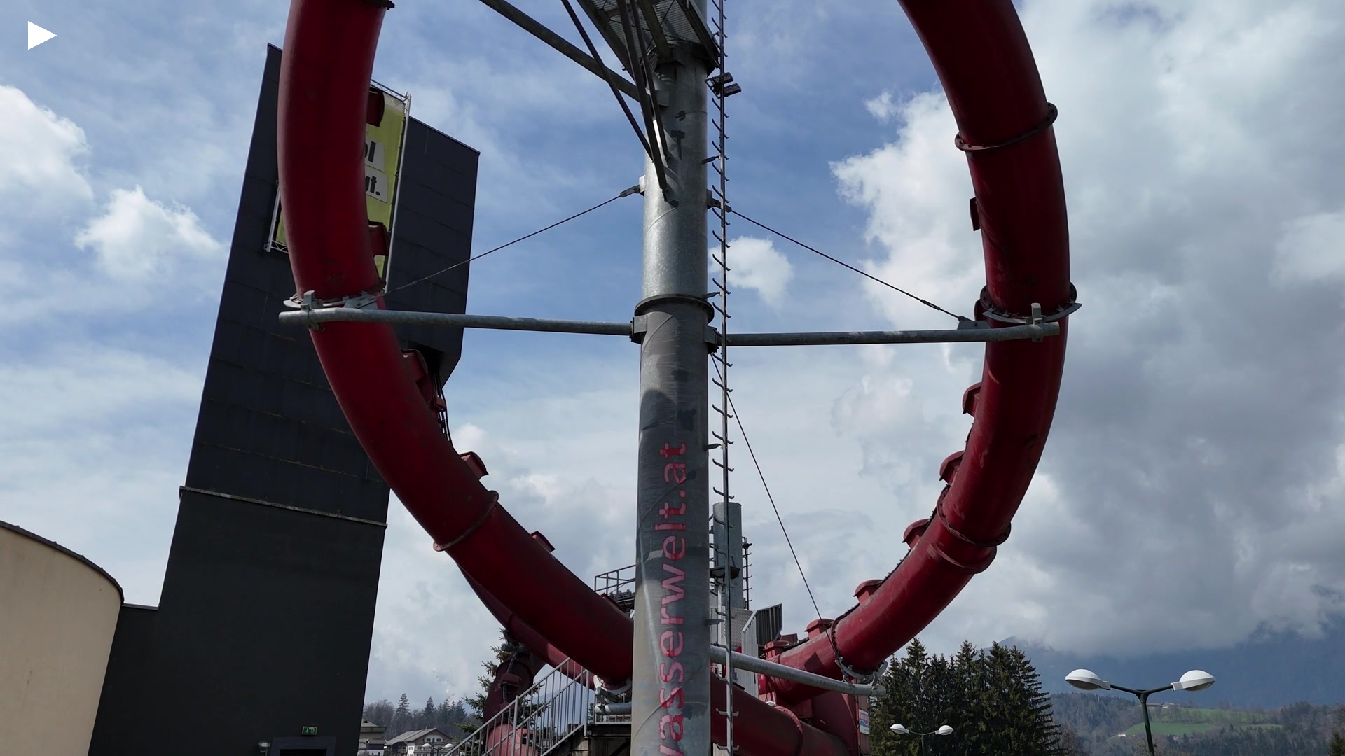 1_rising_Rutsche_2k.mp4