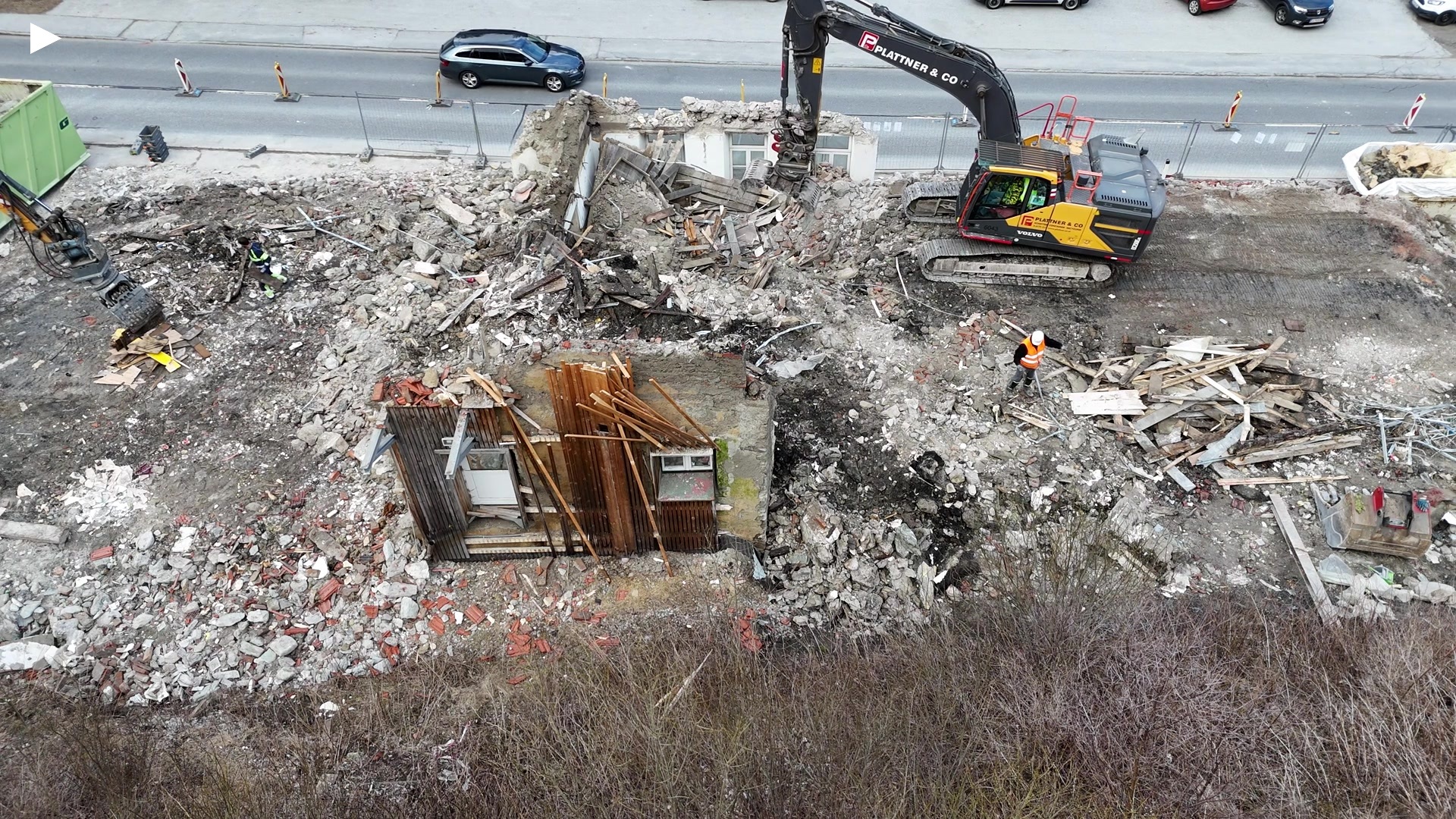 B_DJI_20250325085806_0001_D.MP4